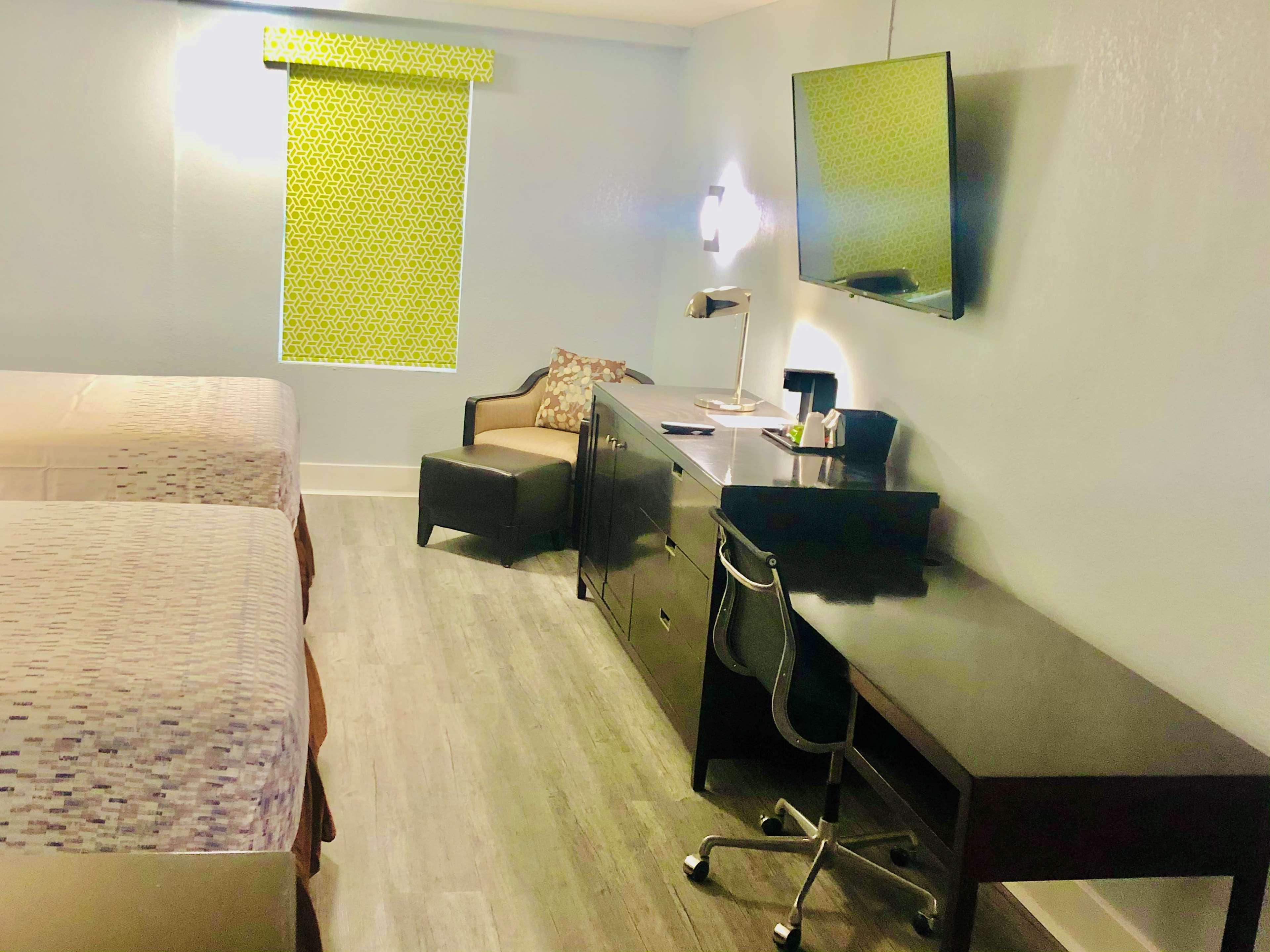 Montgomery Inn & Suites מראה חיצוני תמונה