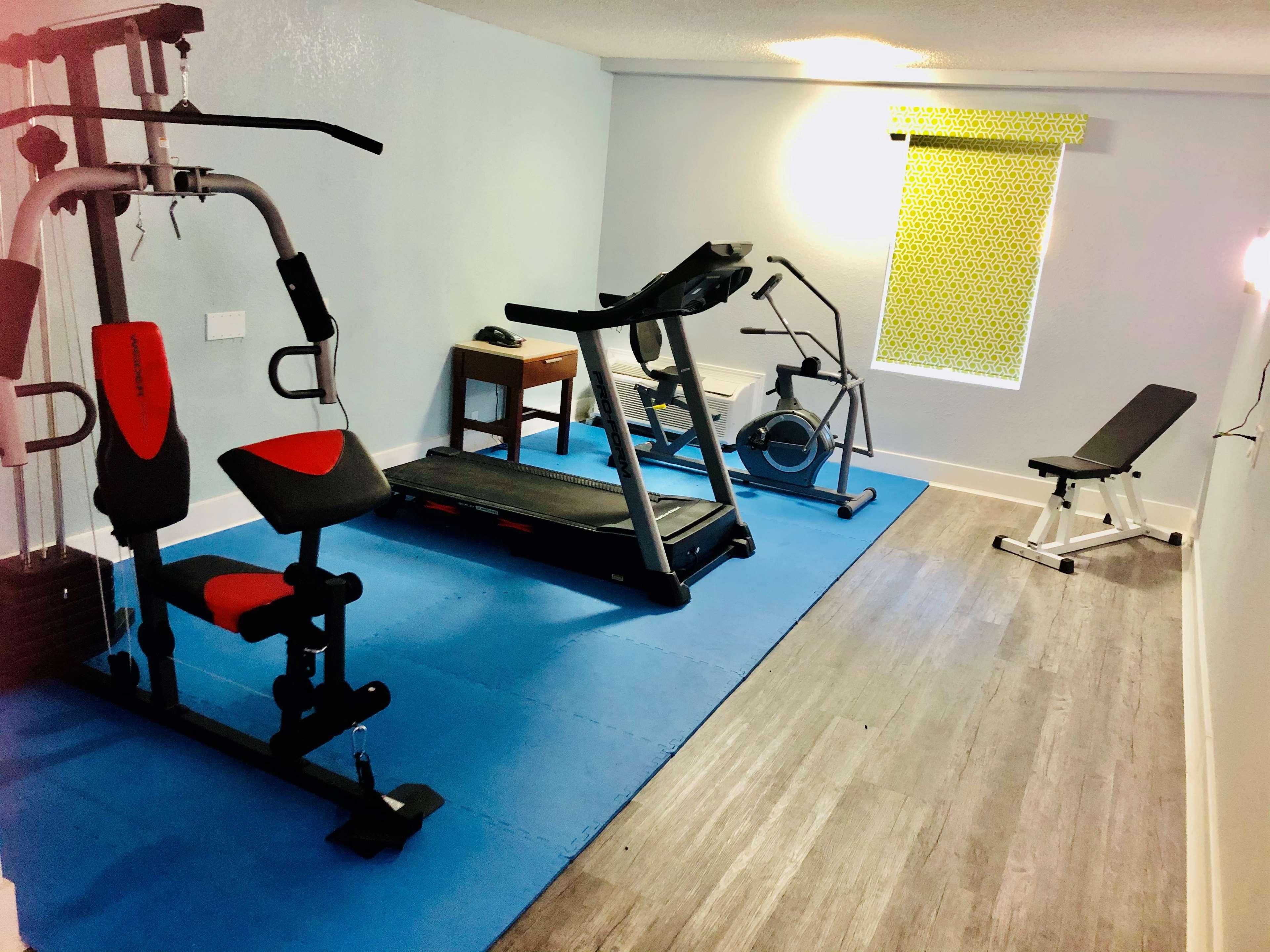 Montgomery Inn & Suites מראה חיצוני תמונה